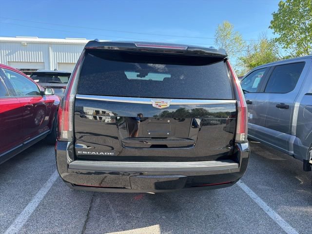Used 2020 Cadillac Escalade Platinum AWD/4WD image 6
