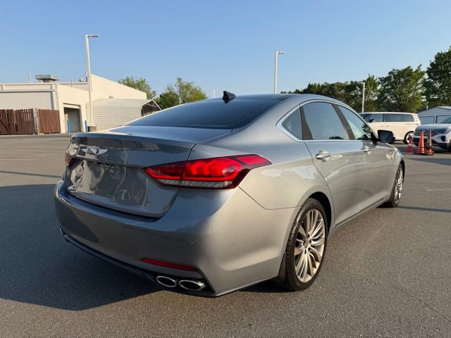 Used 2015 Hyundai Genesis 5.0 RWD image 5
