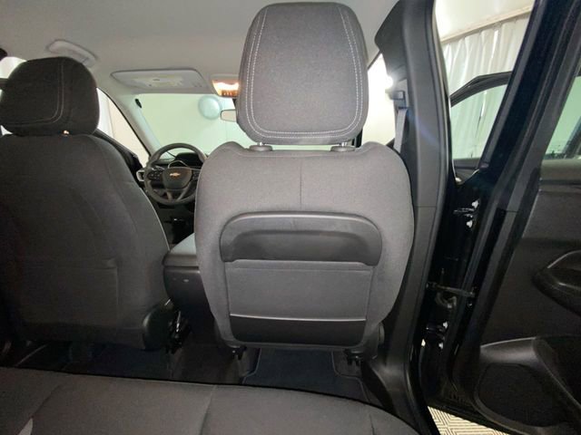 Used 2023 Chevrolet TrailBlazer LS AWD/4WD image 36