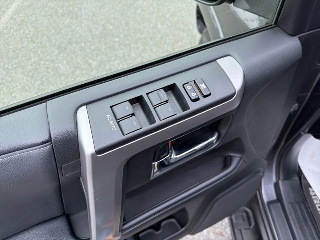 Used 2020 Toyota 4Runner SR5 Premium w/ Moonroof Package image 12