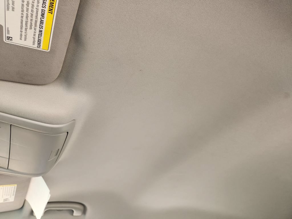 Used 2022 GMC Terrain SLE w/ Driver Convenience Package FWD image 26