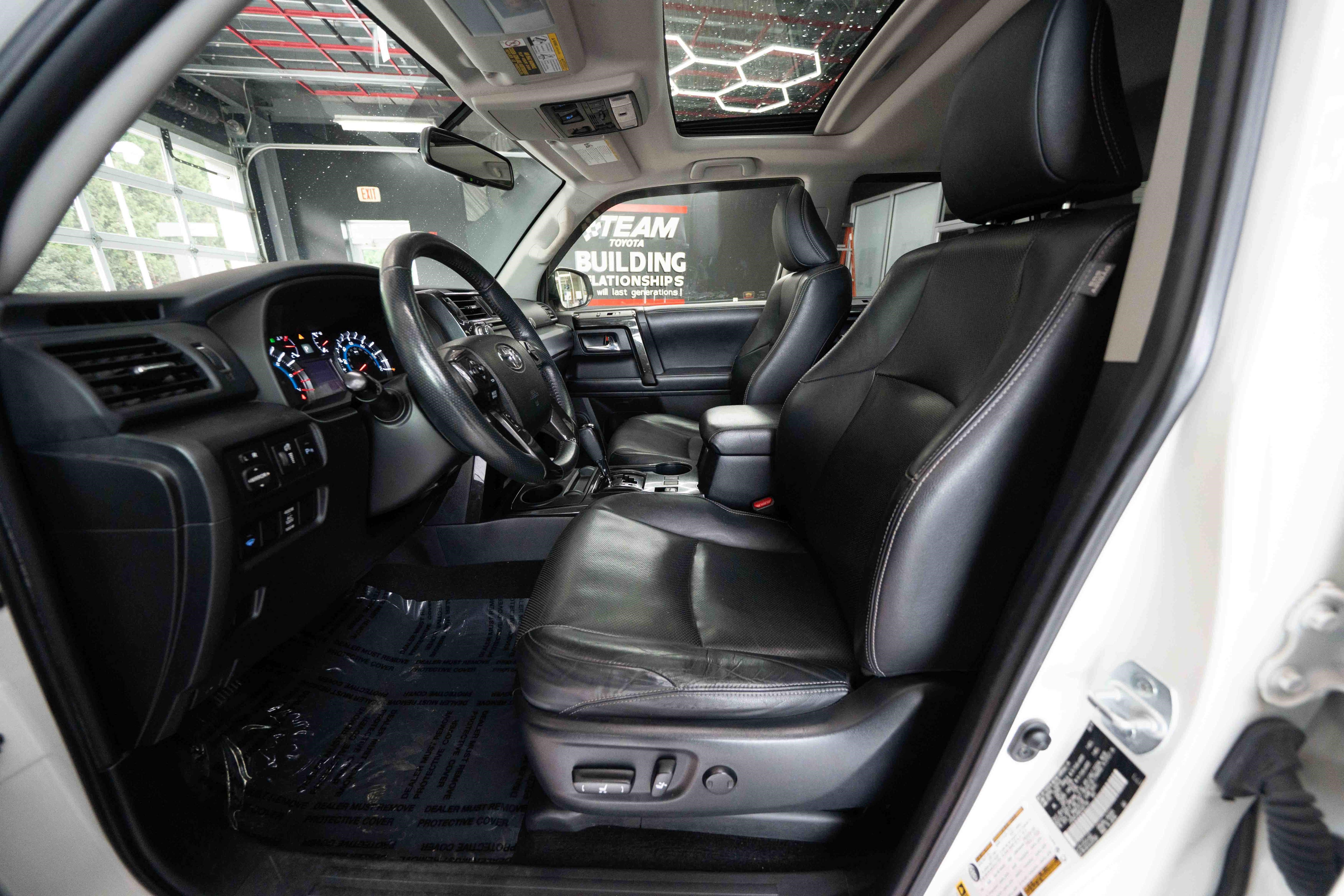 Used 2019 Toyota 4Runner Limited AWD/4WD image 9