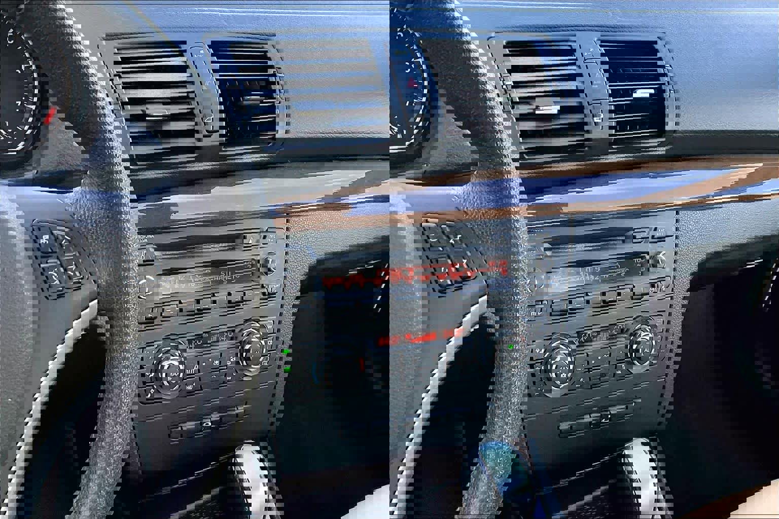 Used 2012 BMW 128i 128i image 7