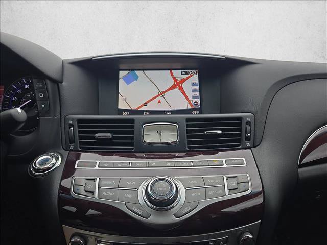 Used 2019 INFINITI Q70 Luxe RWD image 13