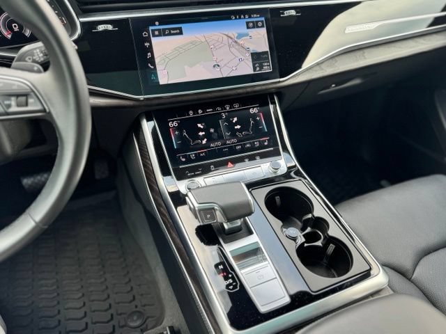 Certified 2022 Audi Q8 Prestige AWD/4WD image 41