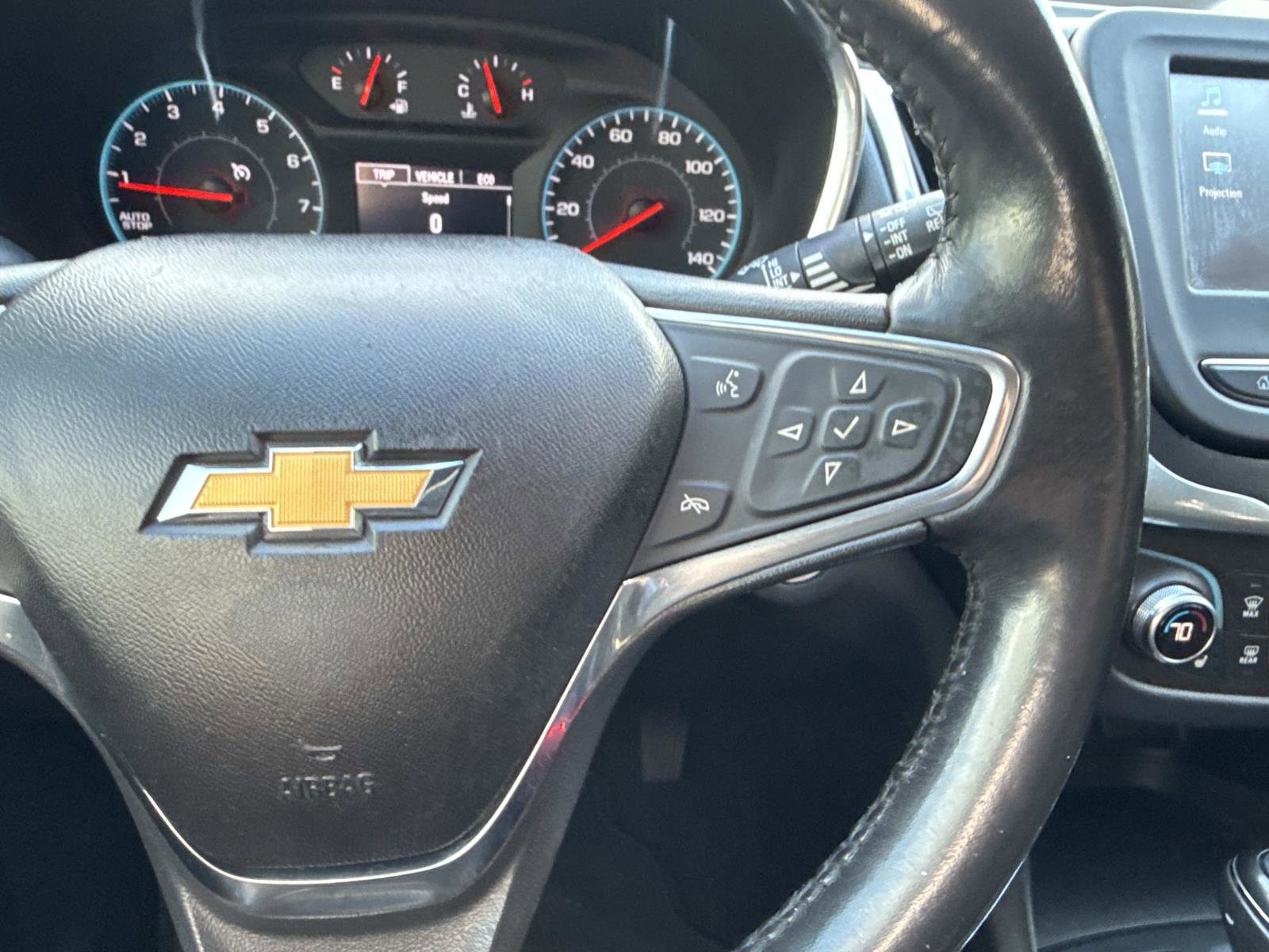 Used 2018 Chevrolet Equinox LT image 16