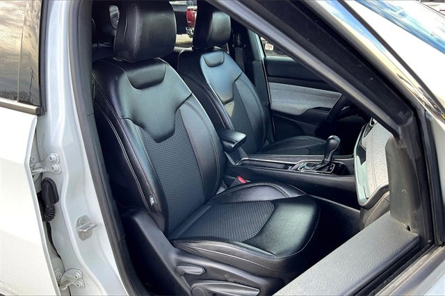 Used 2024 Jeep Compass Latitude image 8