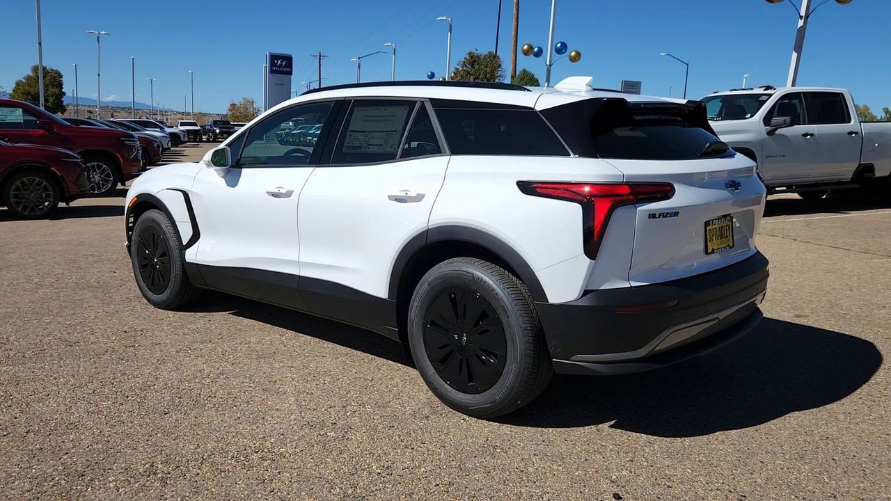 New 2026 Chevrolet Blazer EV LT image 6