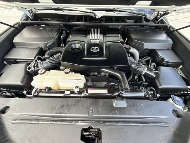 Used 2024 Lexus LX 600 4WD w/ Luxury Package image 28