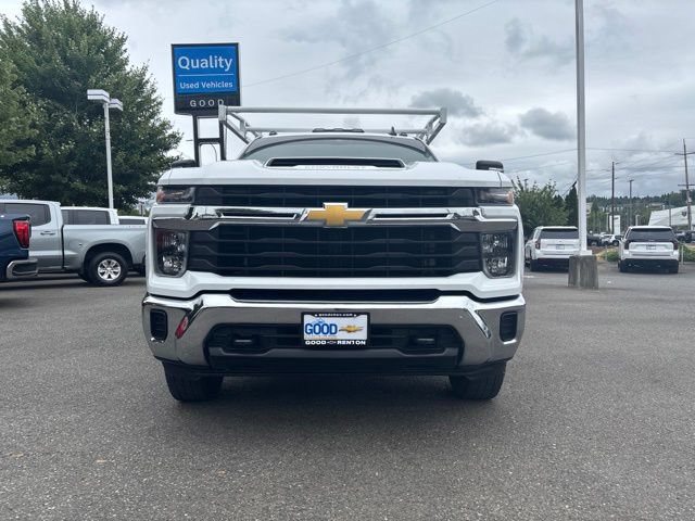 Used 2024 Chevrolet Silverado 3500 LT AWD/4WD image 8