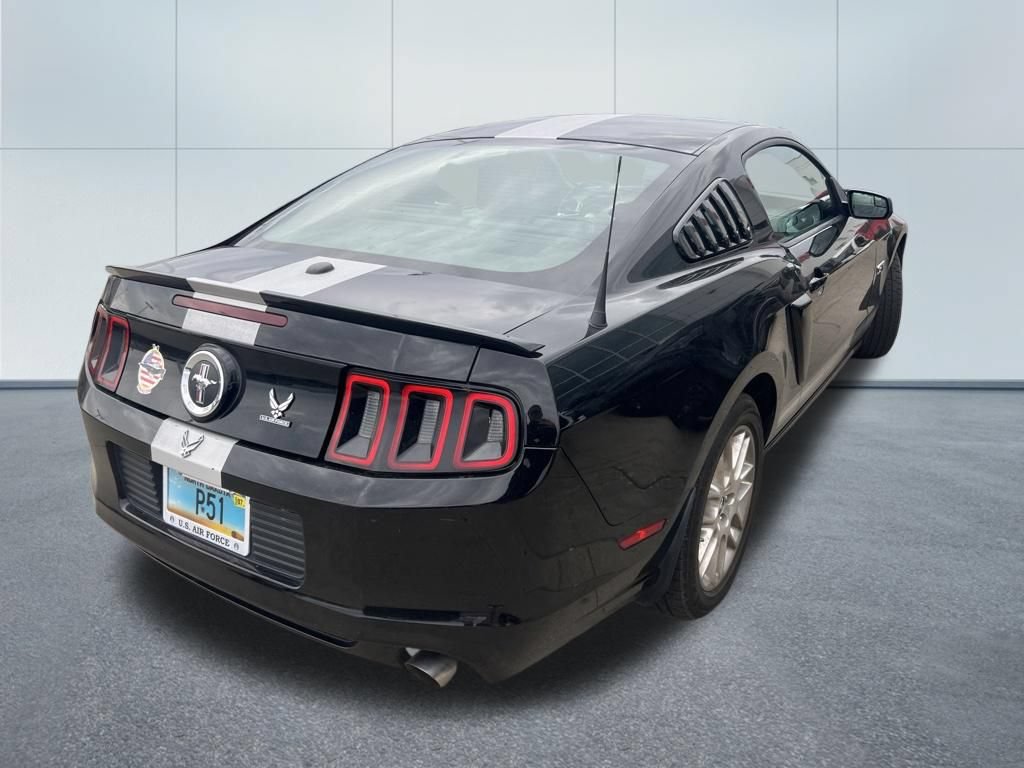 Used 2013 Ford Mustang Premium RWD image 2