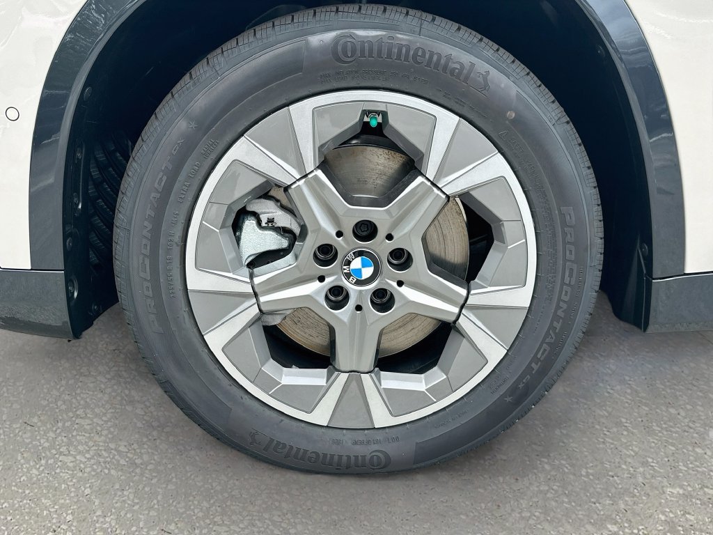 New 2027 BMW X1 xDrive28i AWD/4WD image 32