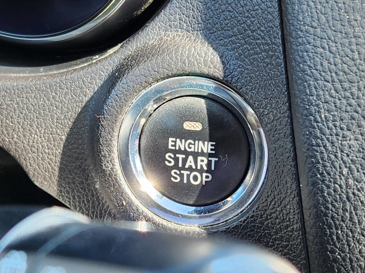 Used 2017 Subaru Outback 3.6R Limited image 20