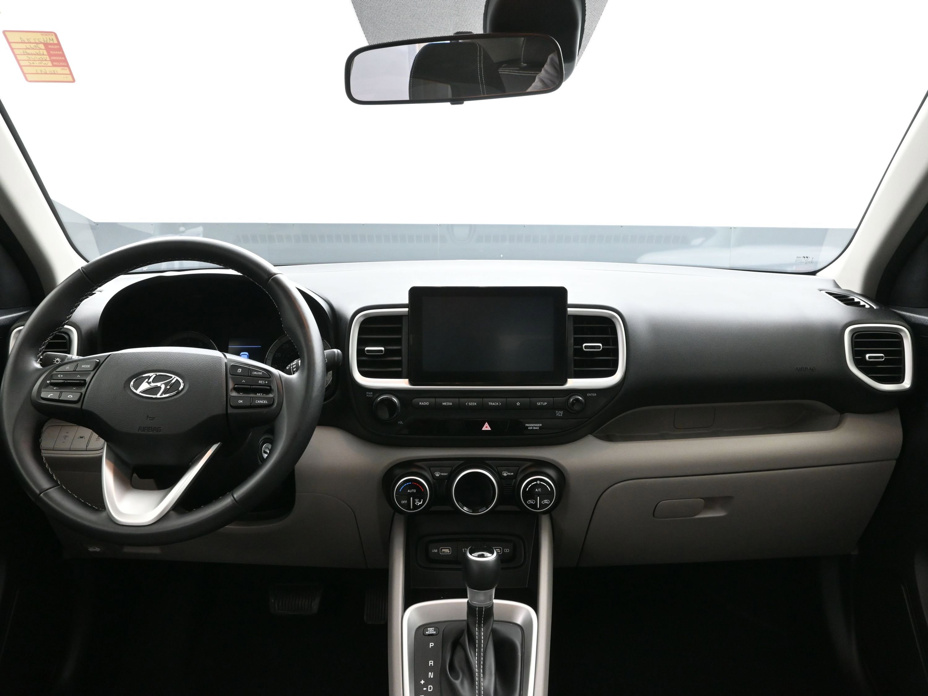 Certified 2022 Hyundai Venue SEL image 20