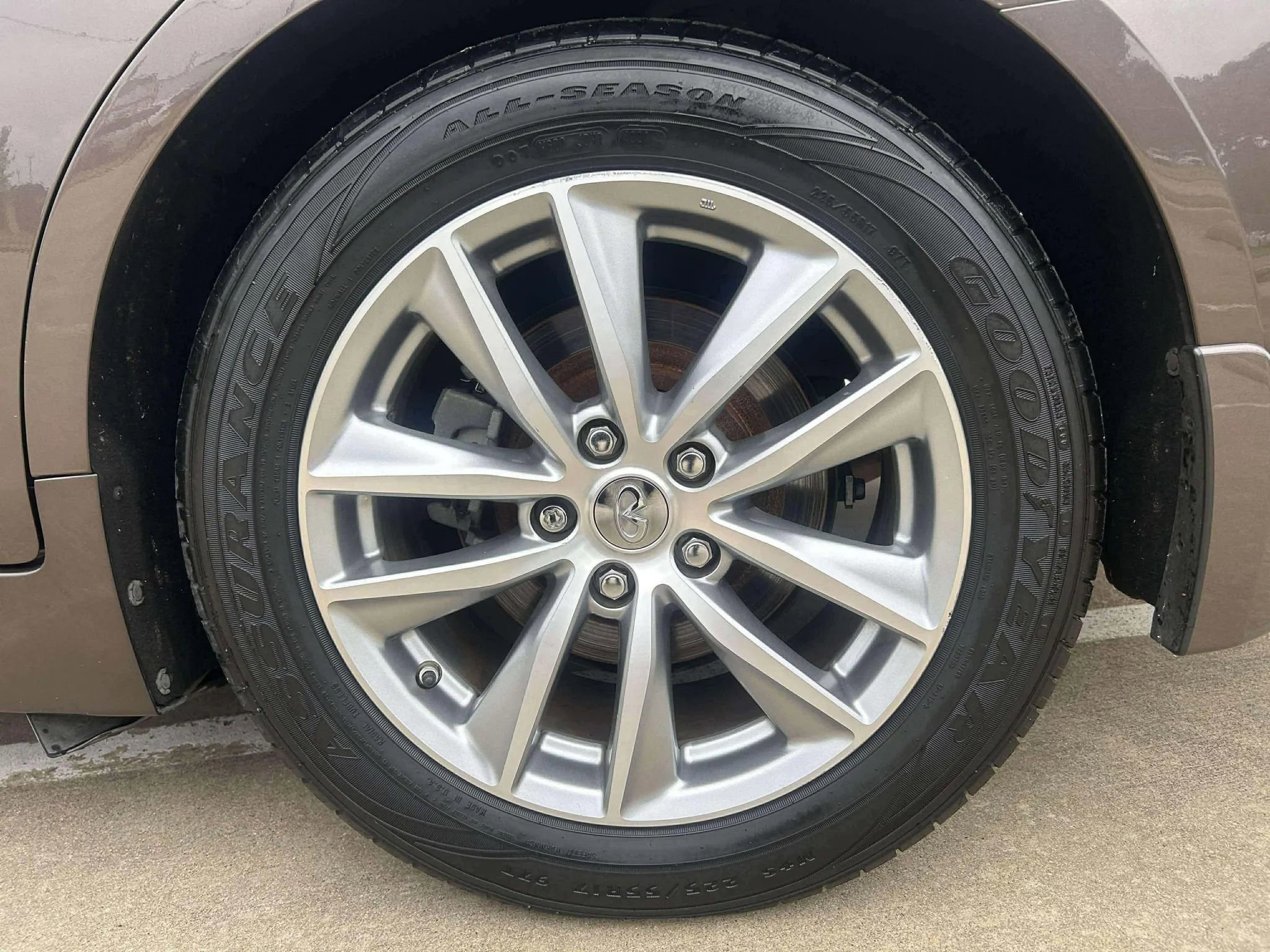 Used 2017 INFINITI Q50 3.0t Premium w/ 3.0T Premium Plus Package image 29