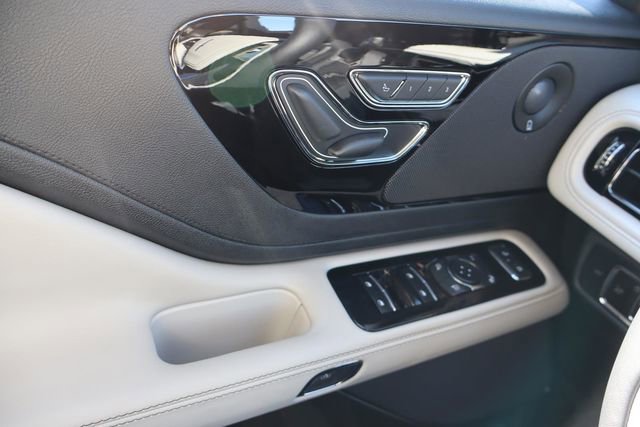 New 2025 Lincoln Aviator 2WD w/ Jet Appearance Package image 14