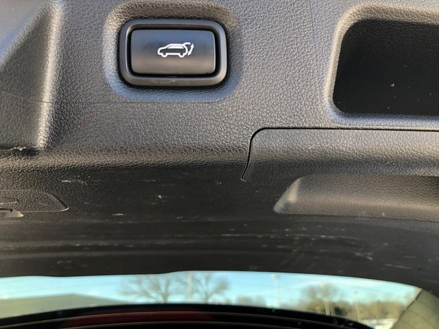 Used 2023 Hyundai Santa Fe SEL Premium image 28