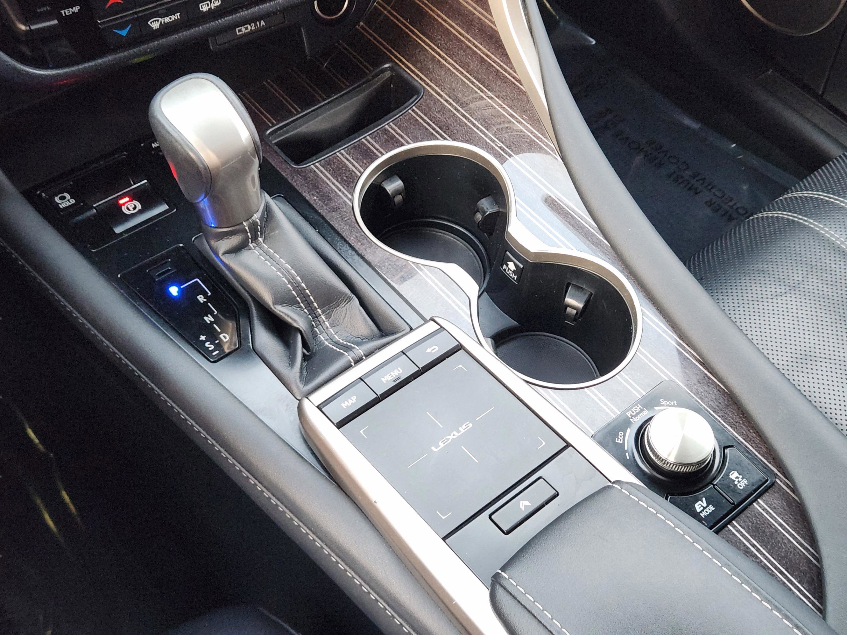 Used 2020 Lexus RX 450hL Luxury w/ Accessory Package image 21