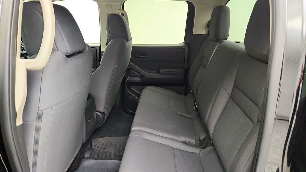 Used 2025 Nissan Frontier S AWD/4WD image 18