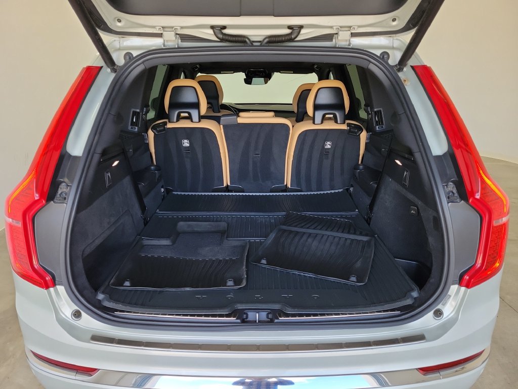 Used 2022 Volvo XC90 T8 Inscription w/ Advanced Package AWD/4WD image 10