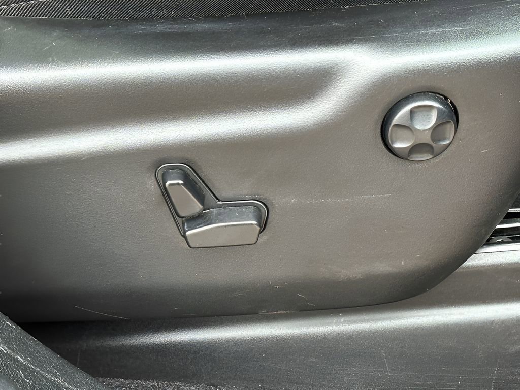 Used 2024 Dodge Durango GT image 32