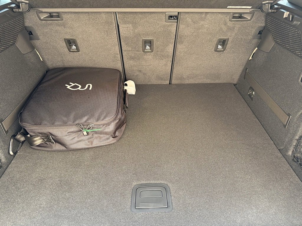 New 2024 Porsche Macan 4 Electric image 22