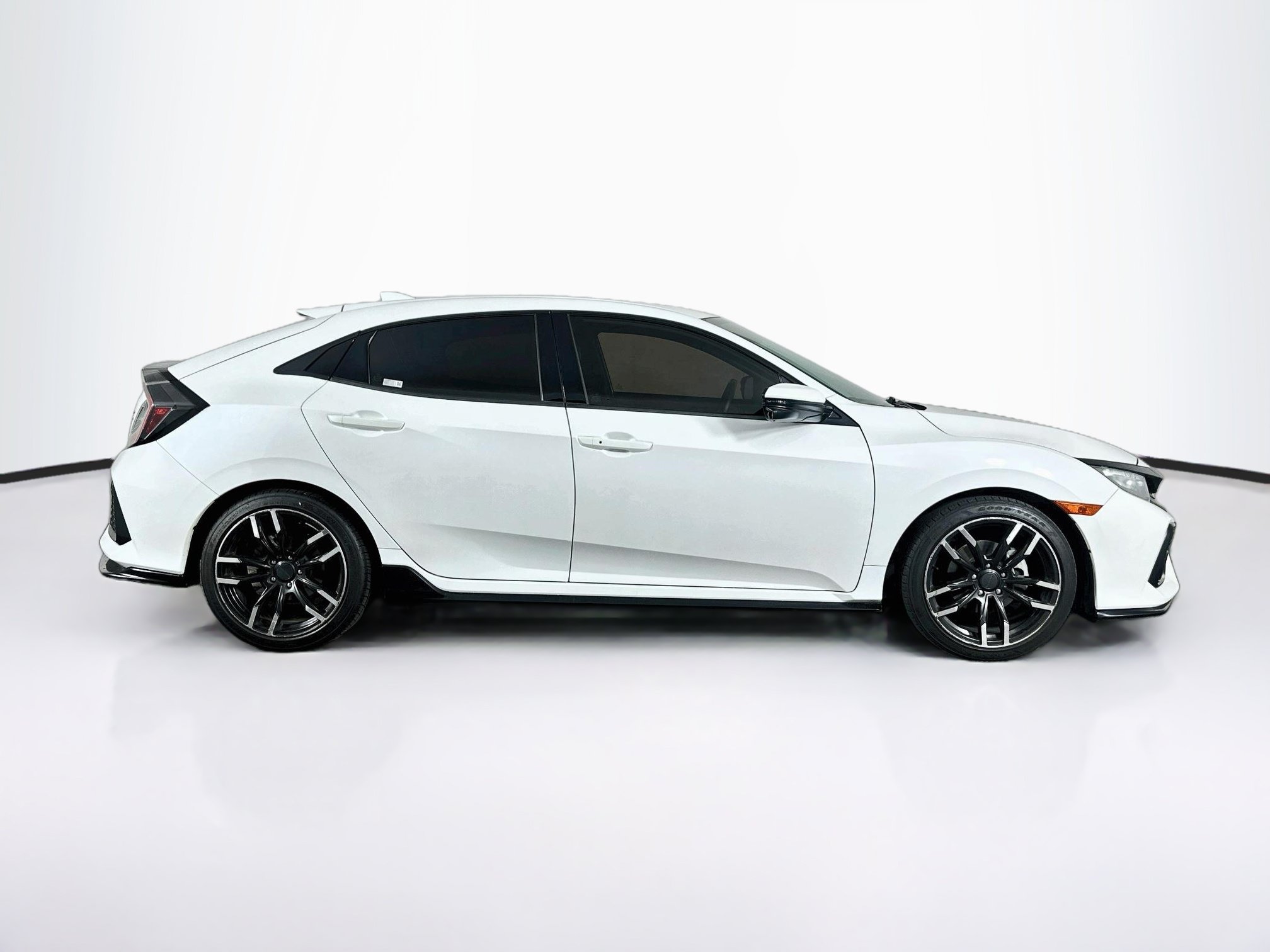Used 2018 Honda Civic Sport Touring image 10