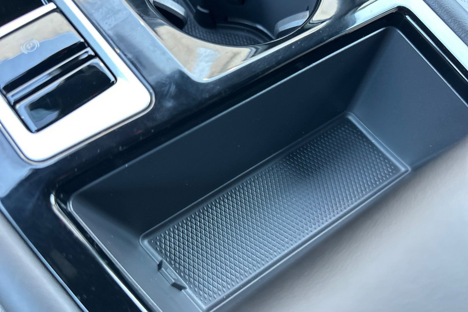 New 2026 Volkswagen Atlas Cross Sport SEL Premium R-Line image 27