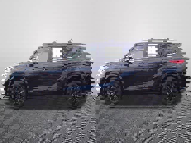 Used 2023 Toyota Highlander Bronze Edition image 2