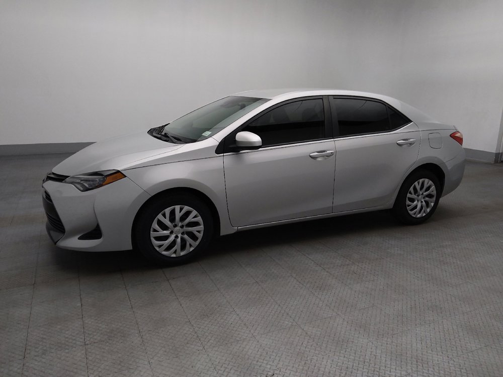 Used 2019 Toyota Corolla LE image 2