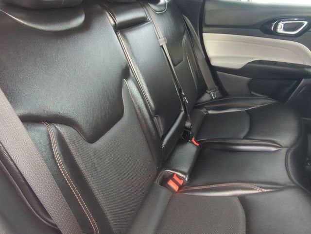 Used 2023 Jeep Compass Limited image 24