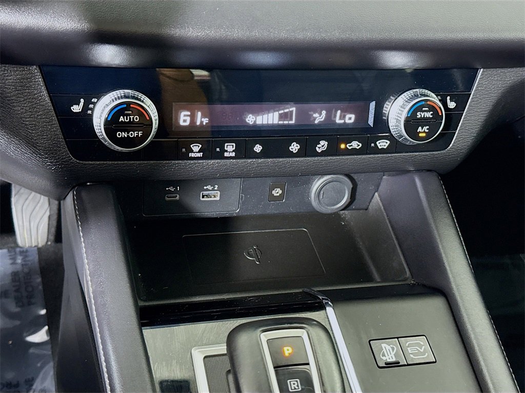 Used 2023 Mitsubishi Outlander SE image 8