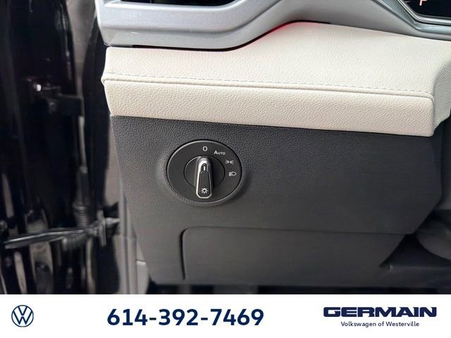 New 2026 Volkswagen Taos SEL image 24