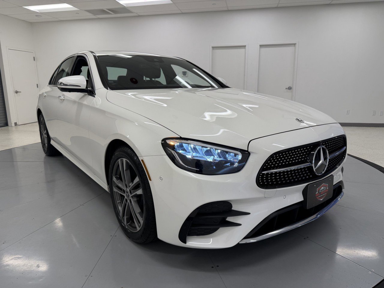 Used 2023 Mercedes-Benz E 350 4MATIC Sedan w/ Premium Package image 1