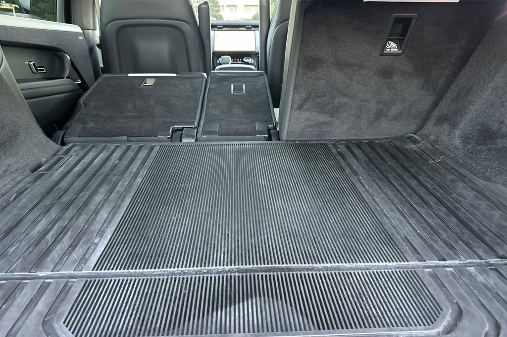 Used 2023 Land Rover Range Rover Sport SE Dynamic image 14