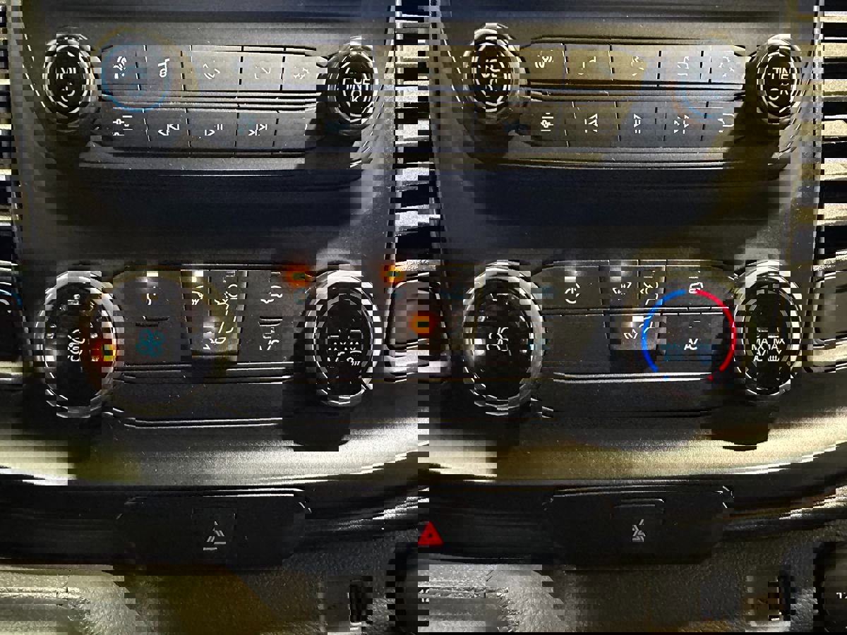 Used 2024 Ford Transit 250 148 High Roof image 32