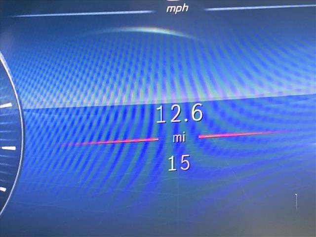 Used 2025 Mercedes-Benz GLB 250 image 9