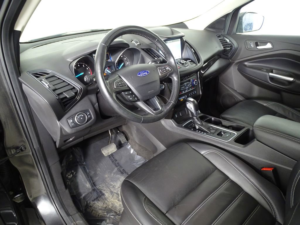 Used 2019 Ford Escape Titanium image 25