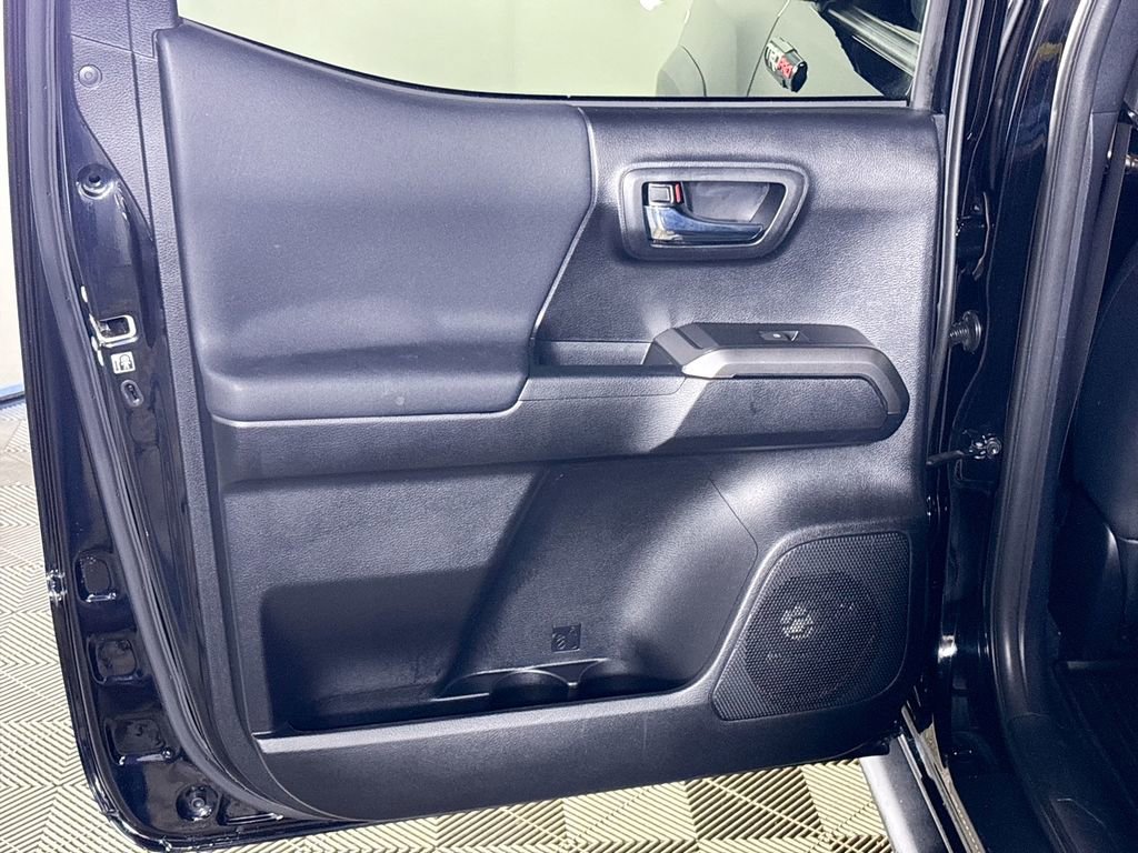 Used 2019 Toyota Tacoma TRD Pro w/ Desert Air Intake Package AWD/4WD image 19