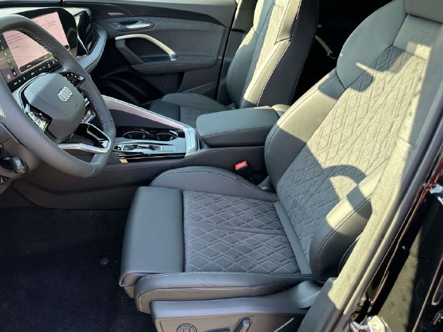 New 2026 Audi SQ5 Premium Plus AWD/4WD image 9
