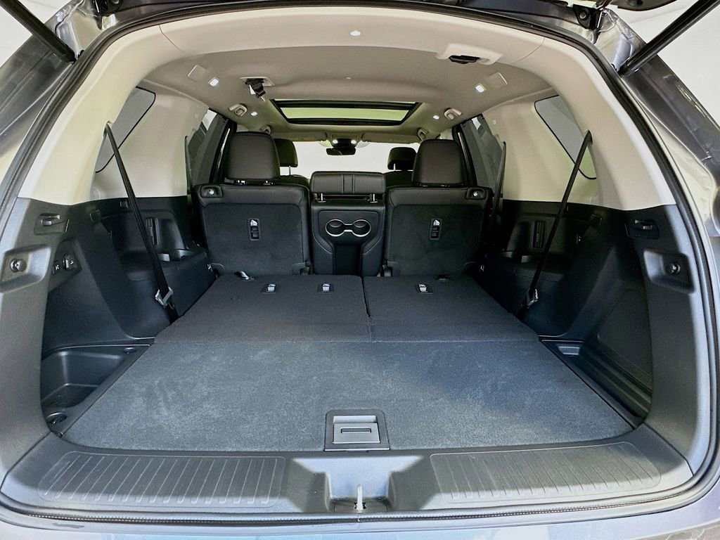 Certified 2025 Honda Pilot Touring image 26