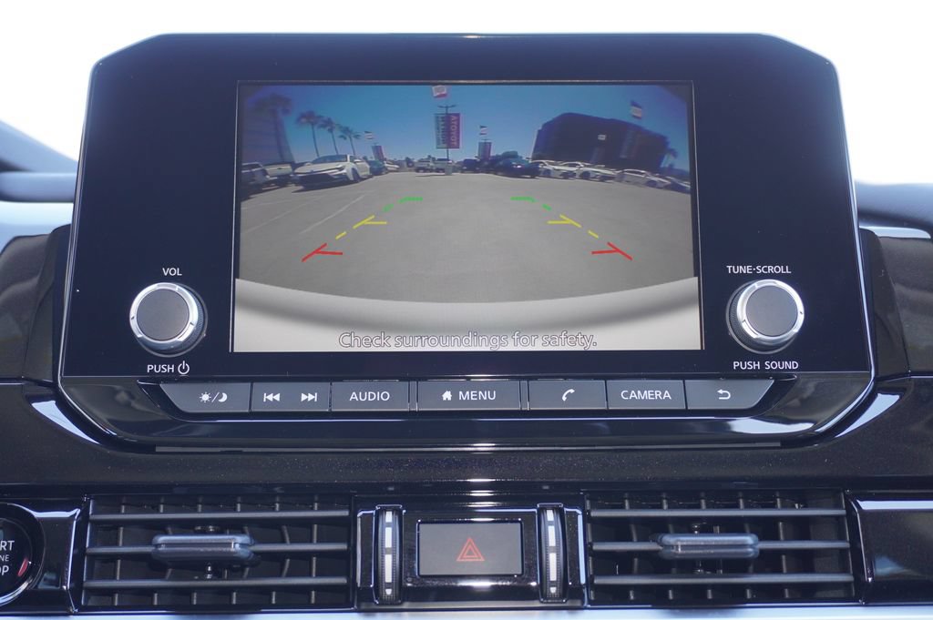 Used 2025 Nissan Pathfinder SV FWD image 20