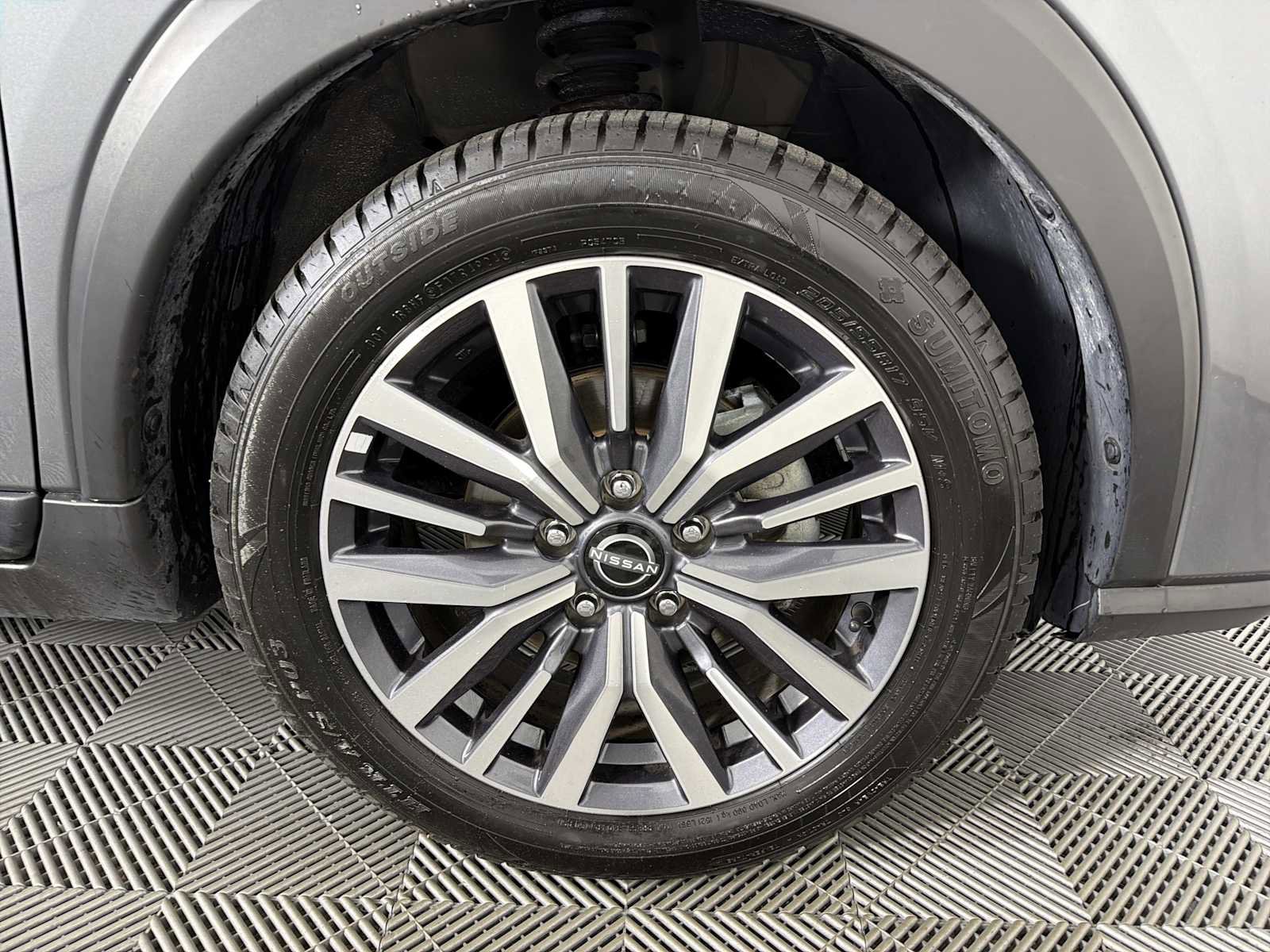 Used 2024 Nissan Kicks SV FWD image 10