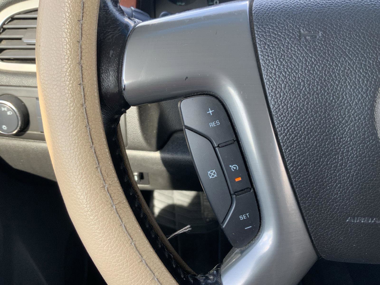 Used 2014 GMC Sierra 2500 SLT w/ SLT Convenience Package image 31