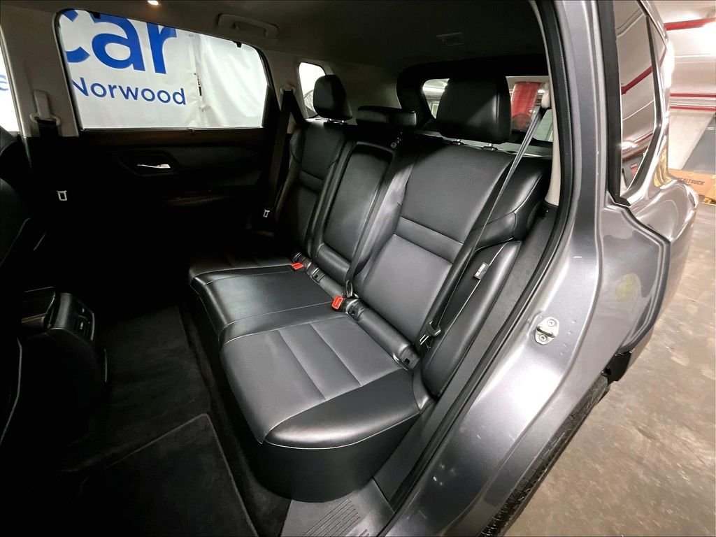 Used 2022 Nissan Rogue SV w/ SV Premium Package AWD/4WD image 15