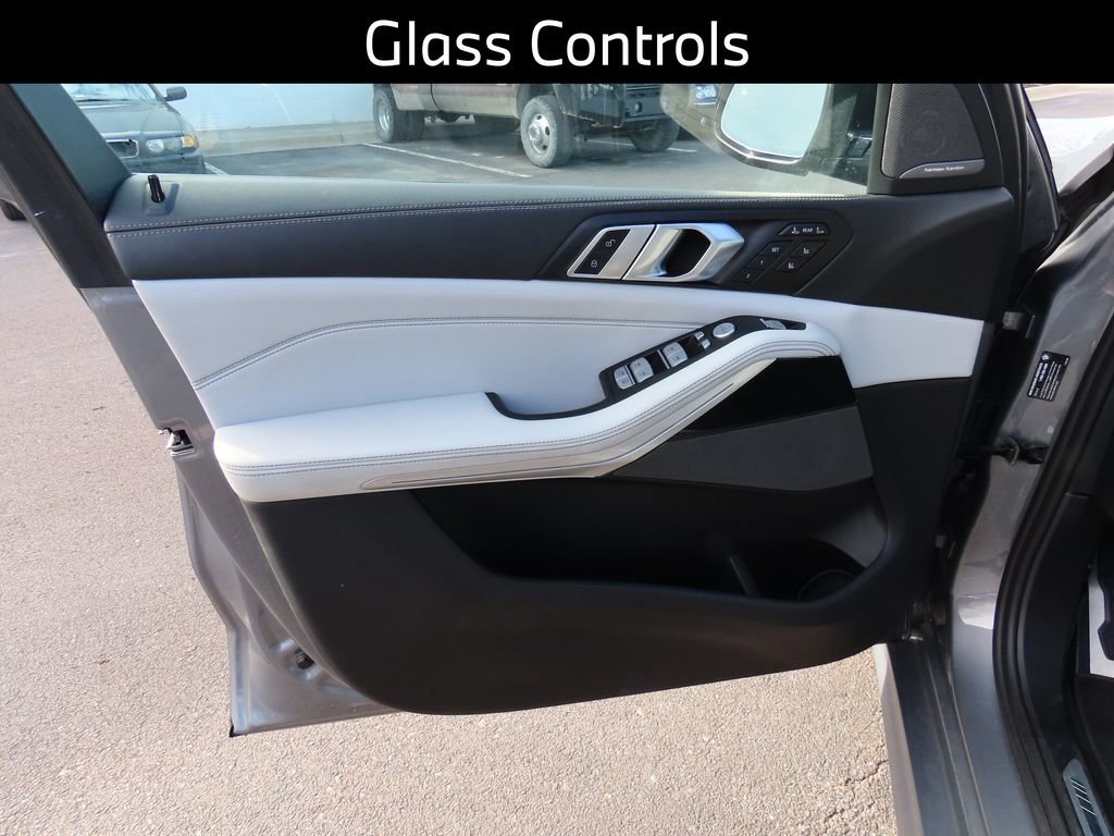 Certified 2023 BMW X7 xDrive40i w/ Executive Package image 26