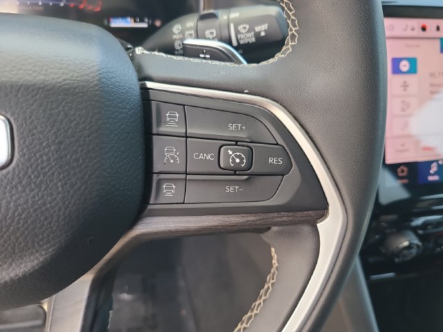 Used 2024 Jeep Grand Cherokee Limited 4xe AWD/4WD image 29