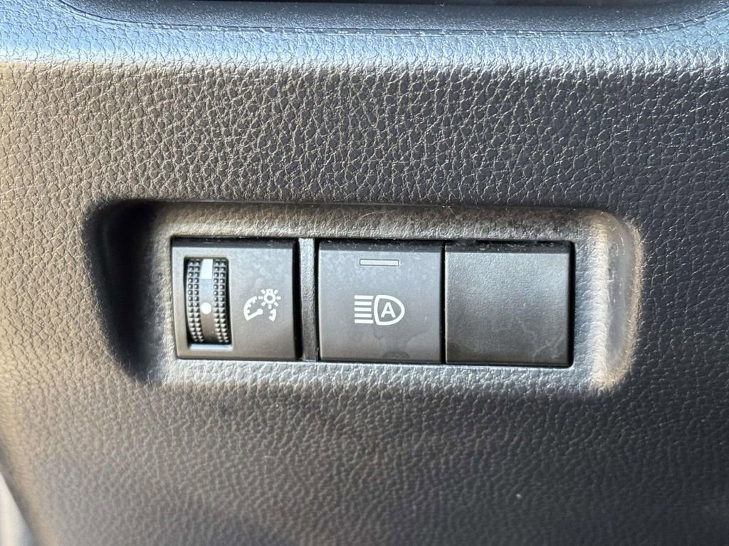 Used 2024 Toyota RAV4 XLE image 18