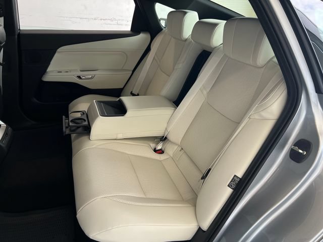 New 2026 Lexus ES 350e w/ Convenience Package FWD image 36