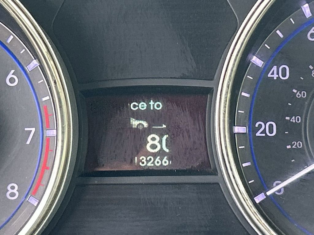 Used 2013 Hyundai Sonata Limited FWD image 16
